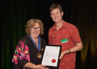 Mayor, Cr Linda Hancock, and volunteer William Harper