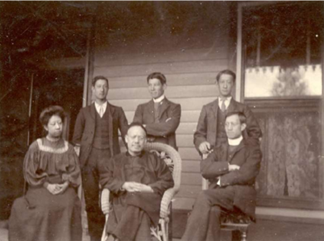 Cheong family.png